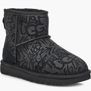 UGG Women’s Classic Mini Sparkle Graffiti Boots Size Women’s 5 Color Black